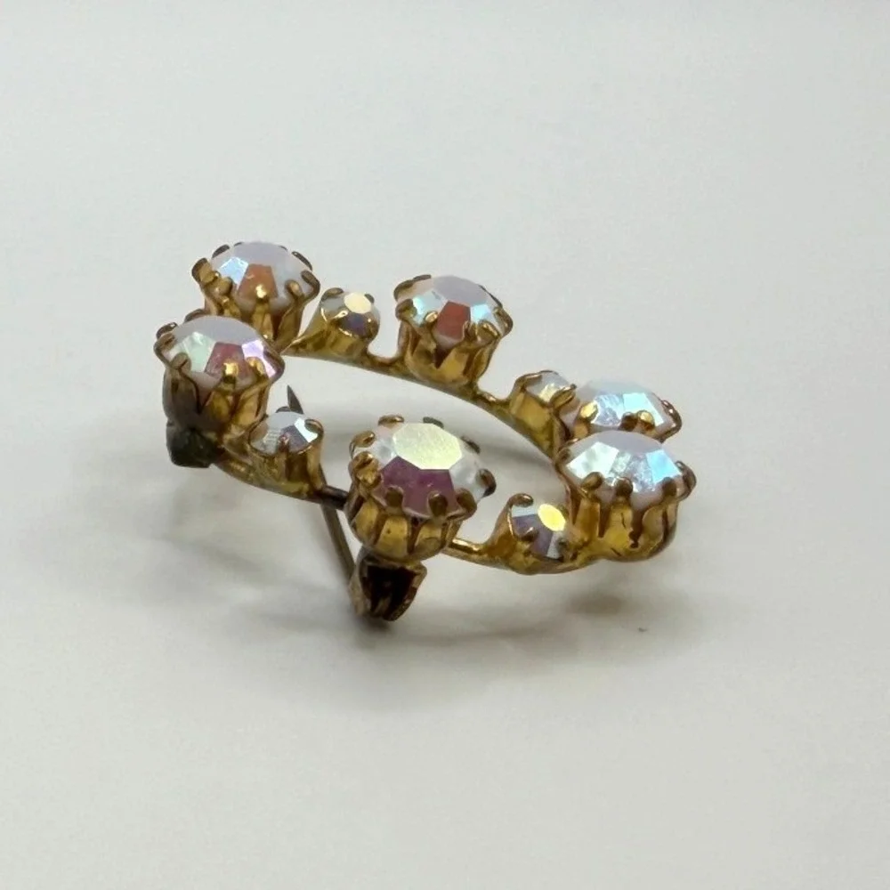 Signed Austria‎ AB Rhinestone Wreath Brooch 1.5